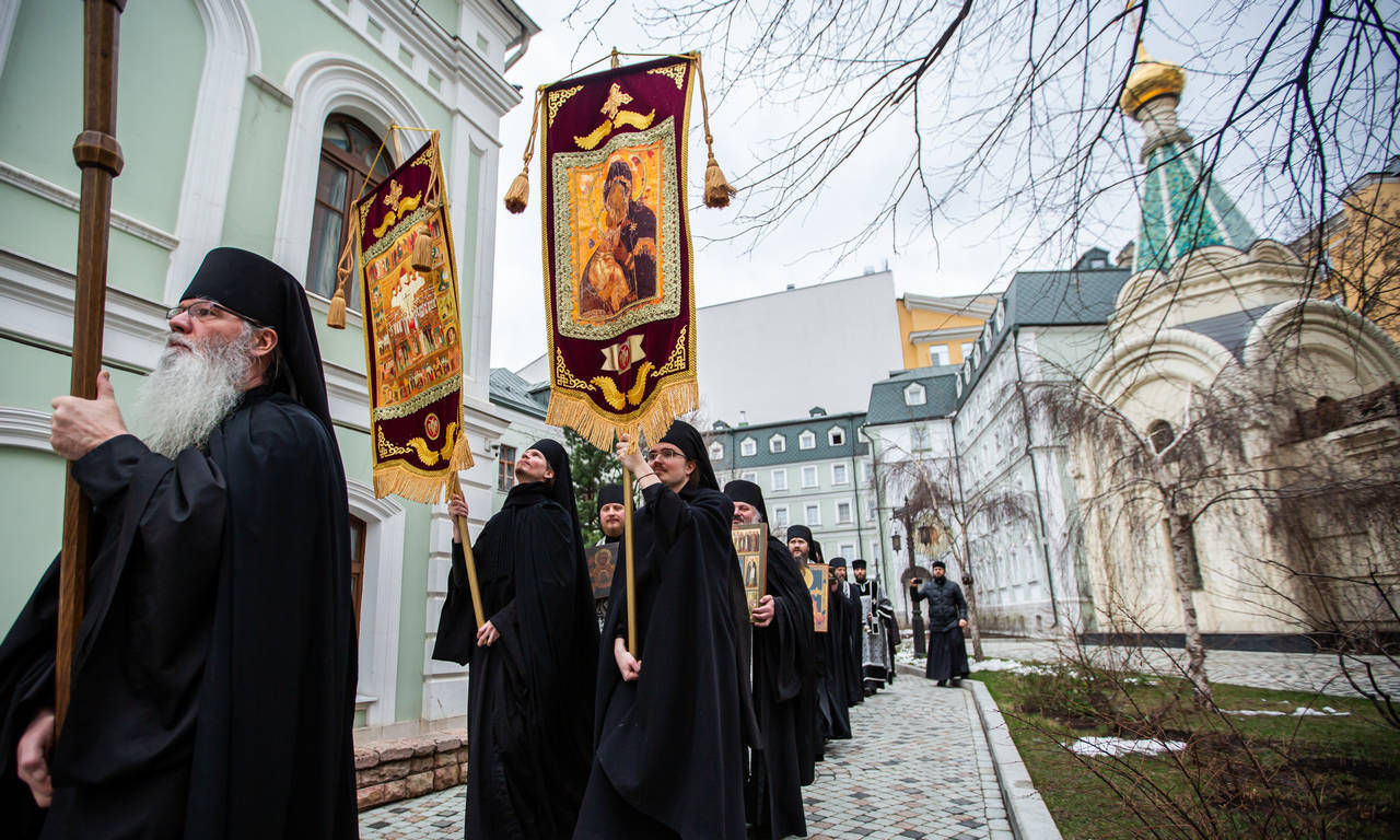 Братия сретенского монастыря в москве