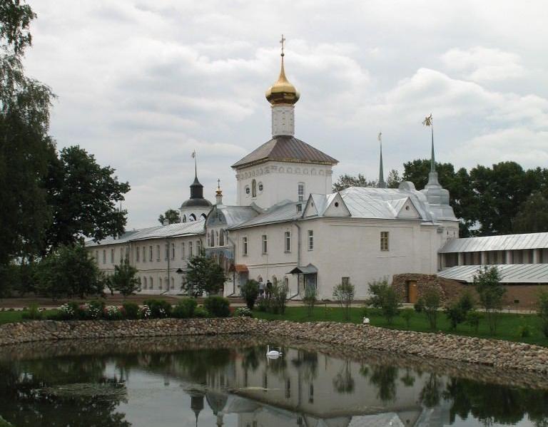 Приглашаем вас совершить паломничество в Толгский монастырь и город Тутаев