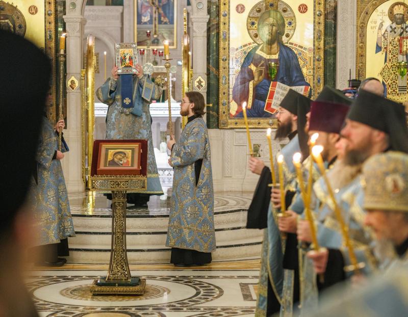 Празднование Казанской иконе Богородицы в Сретенском монастыре