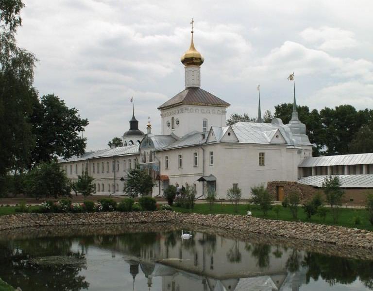 Приглашаем вас совершить паломничество в Толгский монастырь и город Тутаев