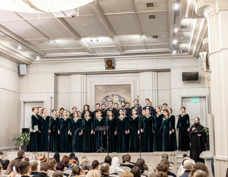 Молодежный хор Сретенского монастыря стал лауреатом фестиваля-конкурса «Виват, хор!»