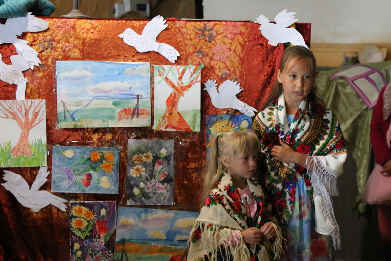 Приходские дети на отчетном концерте в честь Крещения Руси, село Матигоры. Фото Анна Тимакова.jpg